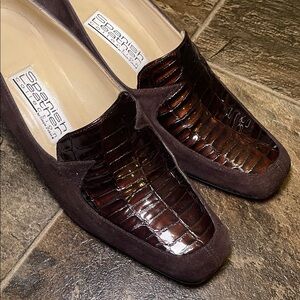 Spanish Leather Collection by Sergio Zelcer Brown Suede block heels